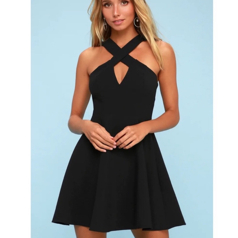 Lulu’s cross front skater dress M